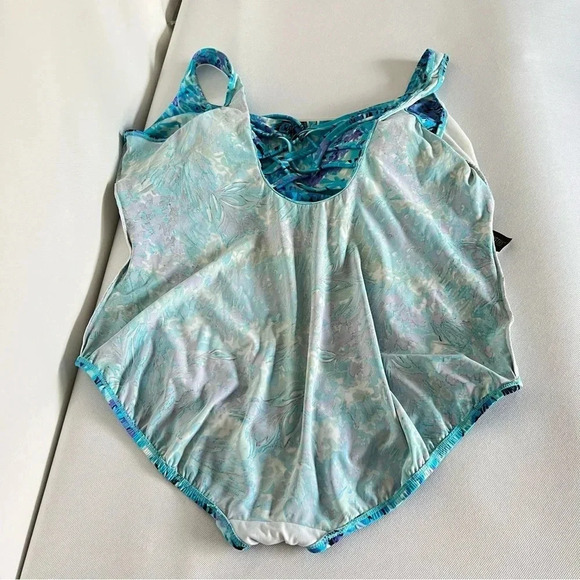 Great Lengths Full Coverage One Piece Swimsuit Size 24 Blue Multi Tummy Control - Picture 9 of 13